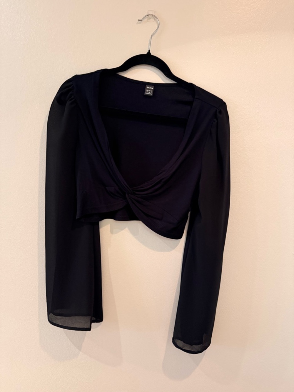 Black Twist-Front Long-Sleeve Cropped Top